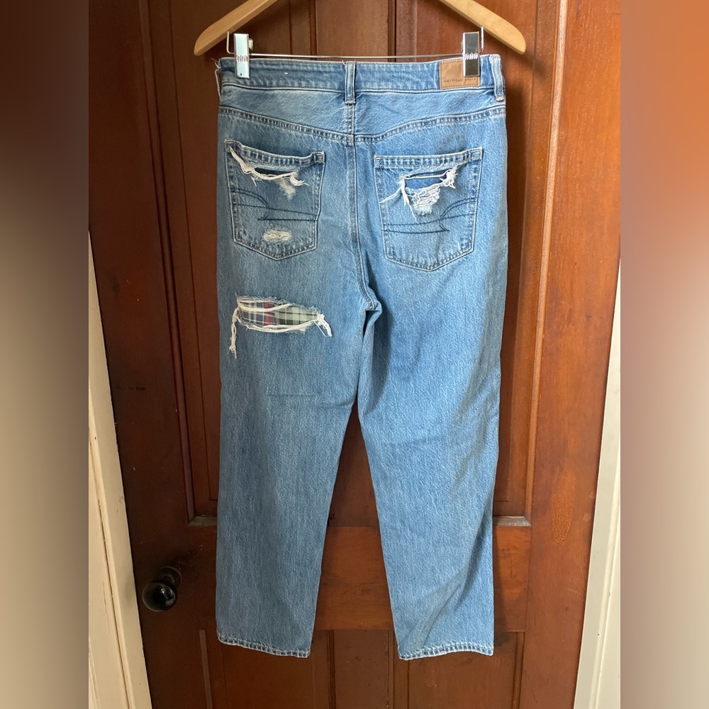 American Eagle women's 8 regular mom straight jeans - Picture 7 of 8